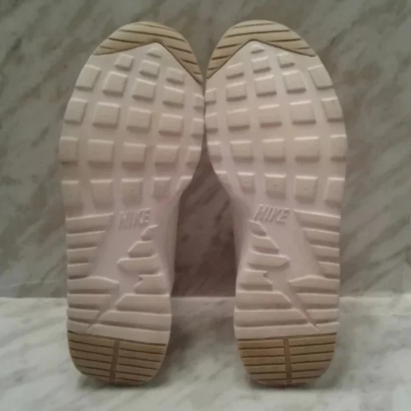 Nike Air Max Thea Sneakers Shoes 7.5 off Bone Sail White crocodiles croc print  - Picture 6 of 6